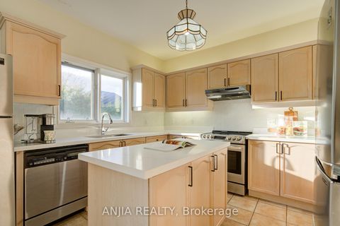 Photo 26 at 54 Rouge Bank Drive, Legacy, Markham