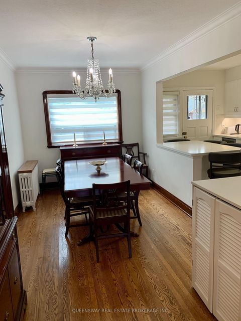 Photo 7 at 420 Jane Street, Lambton Baby Point, Toronto