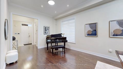 Photo 8 at 65 Meadowsweet Lane, Oak Ridges Lake Wilcox, Richmond Hill