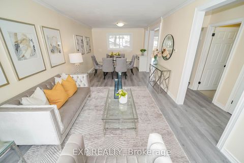 Photo 3 at 22 Jones Court, Aurora Highlands, Aurora