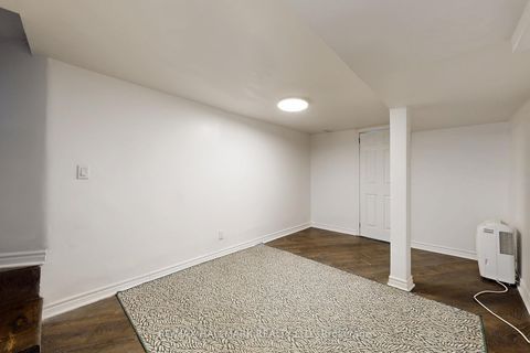 Photo 26 at 4 King Edward Avenue, Lumsden, Toronto