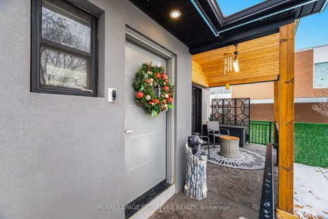 Photo 5 at 30 COULES Court, Alderwood, Toronto