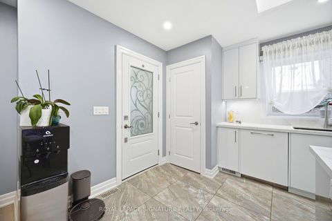 Photo 8 at 30 COULES Court, Alderwood, Toronto