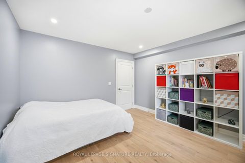 Photo 18 at 30 COULES Court, Alderwood, Toronto