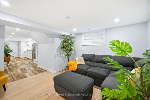 Photo 32 at 30 COULES Court, Alderwood, Toronto