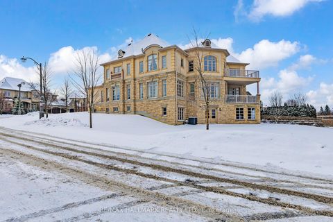 Photo 3 at 123 Carisbrooke Circle, Bayview Southeast, Aurora