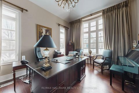 Photo 18 at 123 Carisbrooke Circle, Bayview Southeast, Aurora