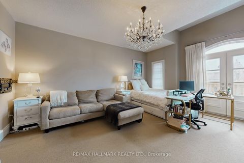 Photo 28 at 123 Carisbrooke Circle, Bayview Southeast, Aurora