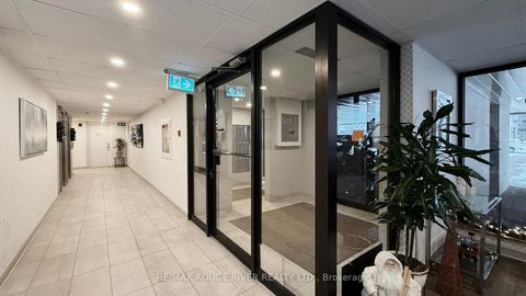 Photo 5 at 203 - 40 Chichester Place, L'Amoreaux, Toronto