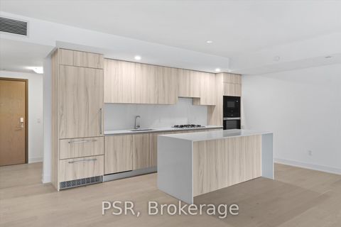 Photo 3 at 303 - 200 Keewatin Avenue, Mount Pleasant East, Toronto