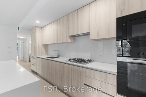 Photo 5 at 303 - 200 Keewatin Avenue, Mount Pleasant East, Toronto