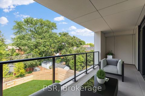 Photo 6 at 303 - 200 Keewatin Avenue, Mount Pleasant East, Toronto