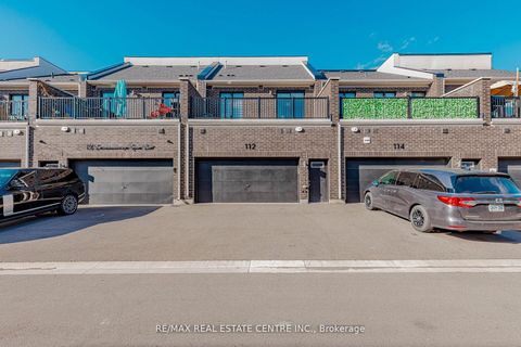 Photo 2 at 112 Burnhamthorpe Road E, GO Glenorchy, Oakville