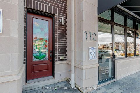 Photo 3 at 112 Burnhamthorpe Road E, GO Glenorchy, Oakville