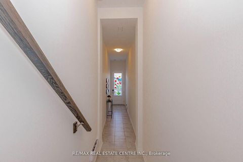 Photo 6 at 112 Burnhamthorpe Road E, GO Glenorchy, Oakville