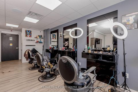 Photo 34 at 112 Burnhamthorpe Road E, GO Glenorchy, Oakville