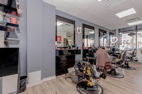 Photo 40 at 112 Burnhamthorpe Road E, GO Glenorchy, Oakville