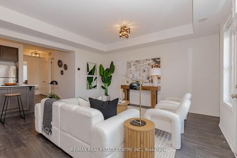 Photo 46 at 112 Burnhamthorpe Road E, GO Glenorchy, Oakville