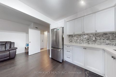 Photo 12 at 20 - 1121 Sandhurst Circle, Agincourt North, Toronto