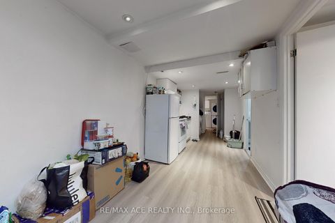 Photo 32 at 20 - 1121 Sandhurst Circle, Agincourt North, Toronto