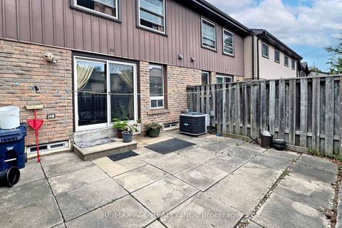 Photo 44 at 20 - 1121 Sandhurst Circle, Agincourt North, Toronto