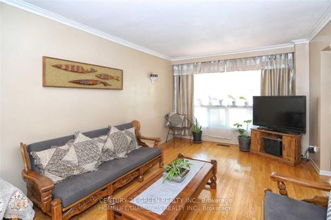 Photo 2 at 35 York Street, Malton, Mississauga