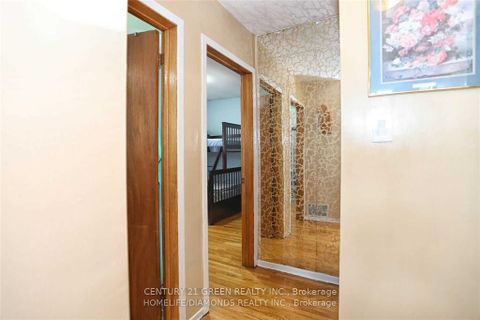 Photo 7 at 35 York Street, Malton, Mississauga