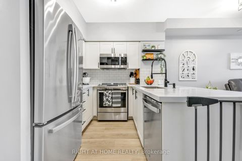 Photo 5 at 106 - 4700 Highway 7, East Woodbridge, Vaughan