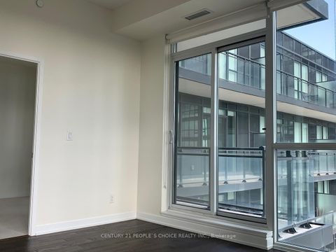 Photo 4 at 601 - 510 Curran Place, City Centre, Mississauga