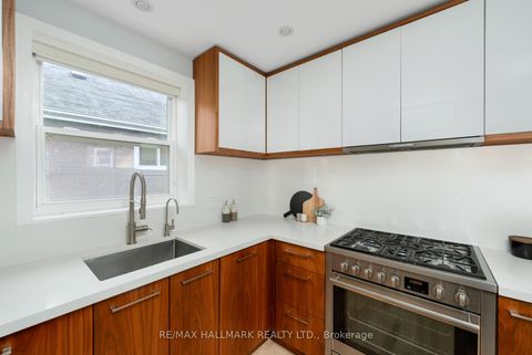 Photo 14 at 26 Hutton Avenue, East York, Toronto