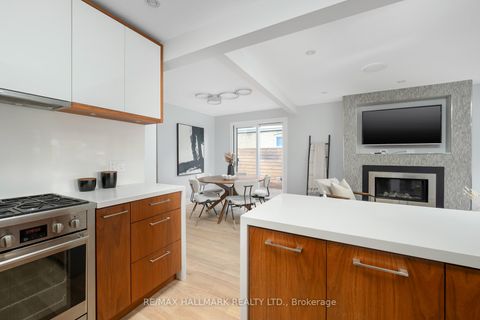 Photo 16 at 26 Hutton Avenue, East York, Toronto