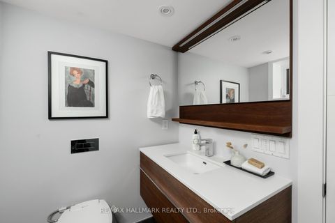 Photo 31 at 26 Hutton Avenue, East York, Toronto