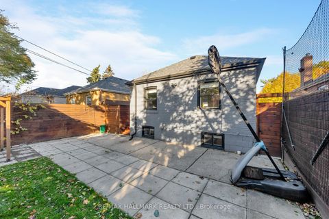 Photo 43 at 26 Hutton Avenue, East York, Toronto