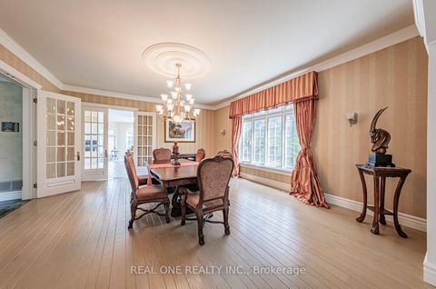 Photo 19 at 14 Alm Court, Aurora Estates, Aurora