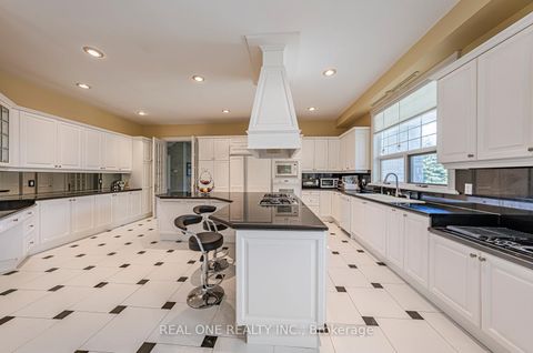 Photo 24 at 14 Alm Court, Aurora Estates, Aurora