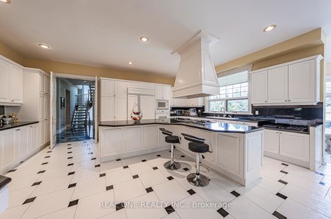 Photo 25 at 14 Alm Court, Aurora Estates, Aurora