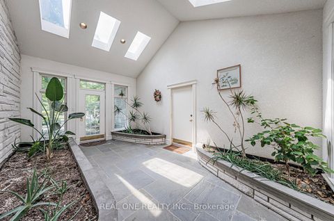 Photo 29 at 14 Alm Court, Aurora Estates, Aurora