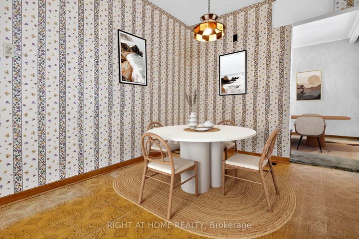 Photo 13 at 7524 Wrenwood Crescent, Malton, Mississauga