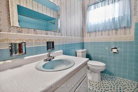 Photo 21 at 7524 Wrenwood Crescent, Malton, Mississauga