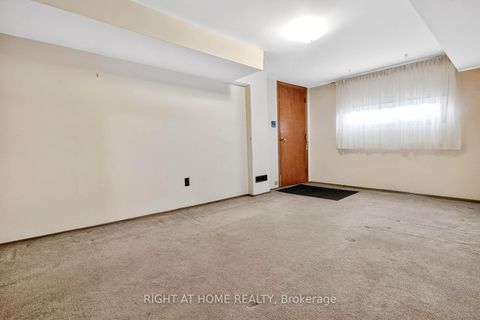 Photo 24 at 7524 Wrenwood Crescent, Malton, Mississauga