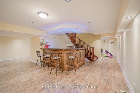 Photo 22 at 54 Ridgewood Drive, Rural Richmond Hill, Richmond Hill