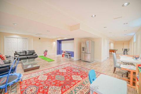 Photo 24 at 54 Ridgewood Drive, Rural Richmond Hill, Richmond Hill