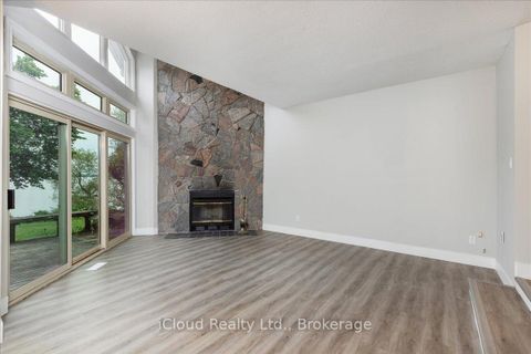 Photo 5 at 3 Davy Point Circle, Historic Lakeshore Communities, Georgina