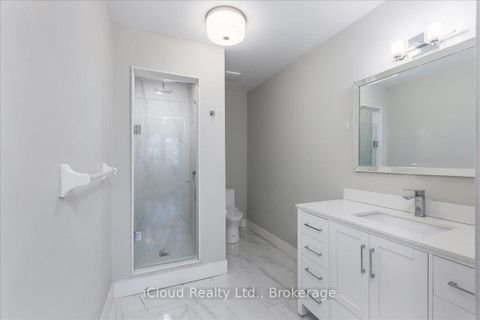 Photo 19 at 3 Davy Point Circle, Historic Lakeshore Communities, Georgina