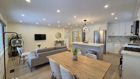 Photo 2 at 333 Paliser Crescent S, Harding, Richmond Hill