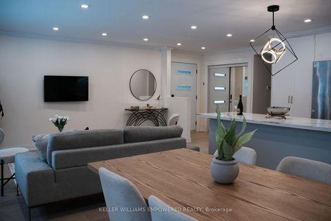 Photo 7 at 333 Paliser Crescent S, Harding, Richmond Hill