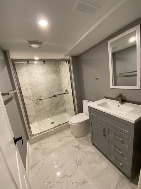 Photo 16 at 333 Paliser Crescent S, Harding, Richmond Hill