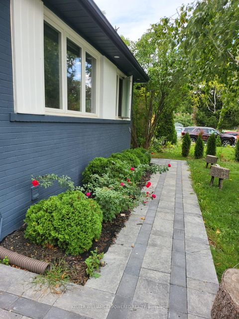 Photo 22 at 333 Paliser Crescent S, Harding, Richmond Hill