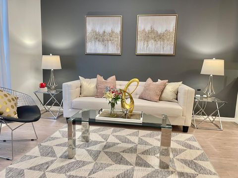 Photo 3 at 241 - 36 VIA BAGNATO Street, Glen Park, Toronto