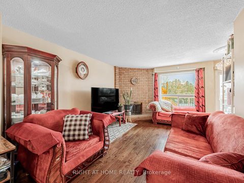 Photo 5 at 106 Mammoth Hall Trail, Malvern, Toronto